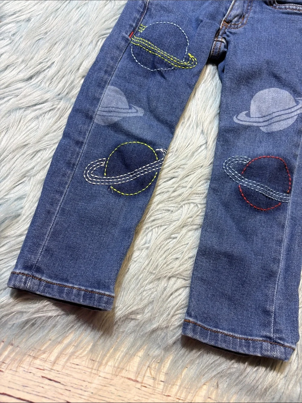 Boden Kids Blue Planet Embroidered Jeans sz 3Y